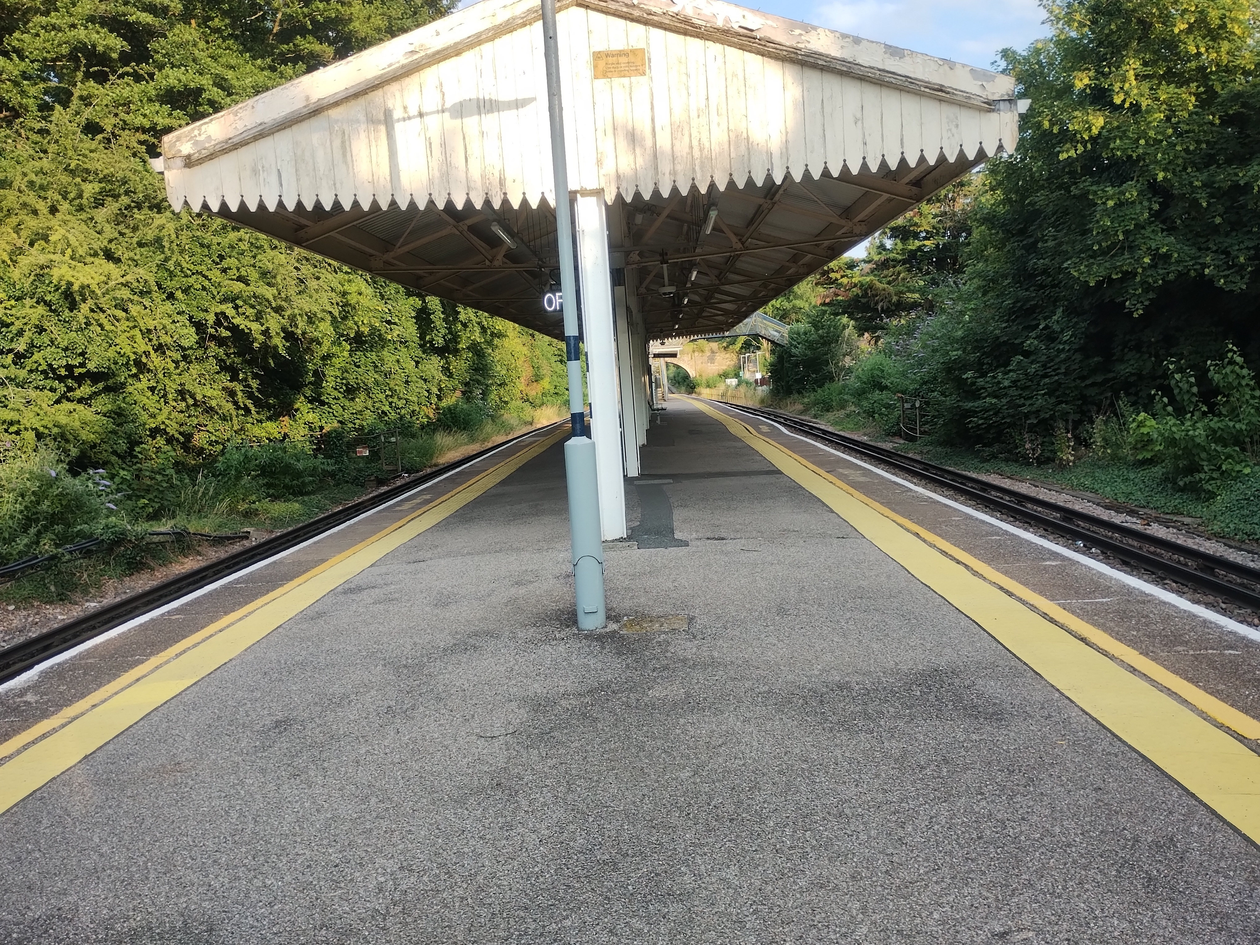 A photo of Sunnymeads railway station
